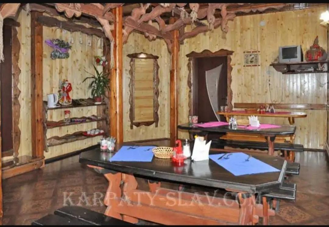 "Різьбярська Садиба" Slawske Exterior foto