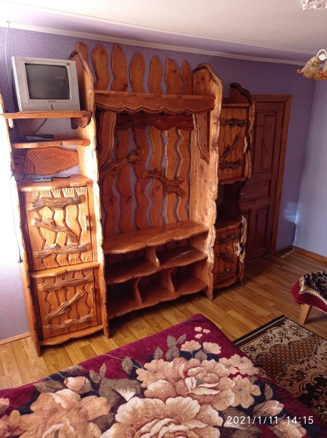 "Різьбярська Садиба" Slawske Exterior foto
