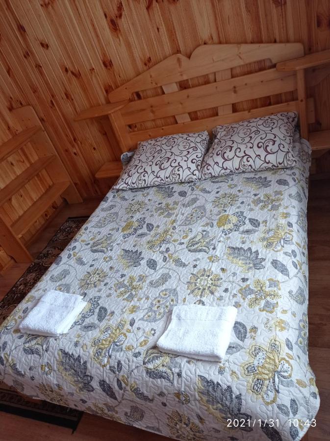 "Різьбярська Садиба" Slawske Exterior foto