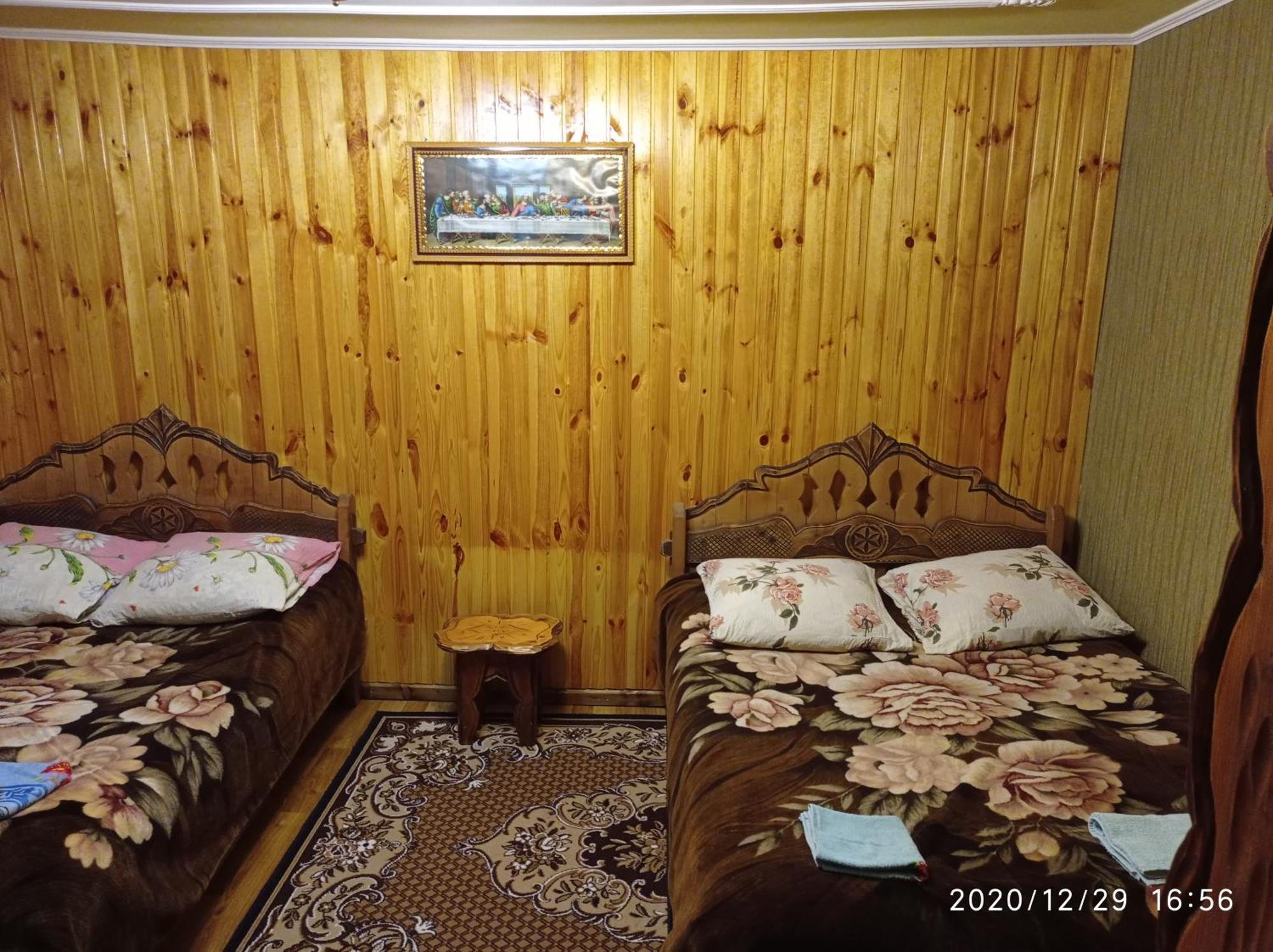 "Різьбярська Садиба" Slawske Zimmer foto
