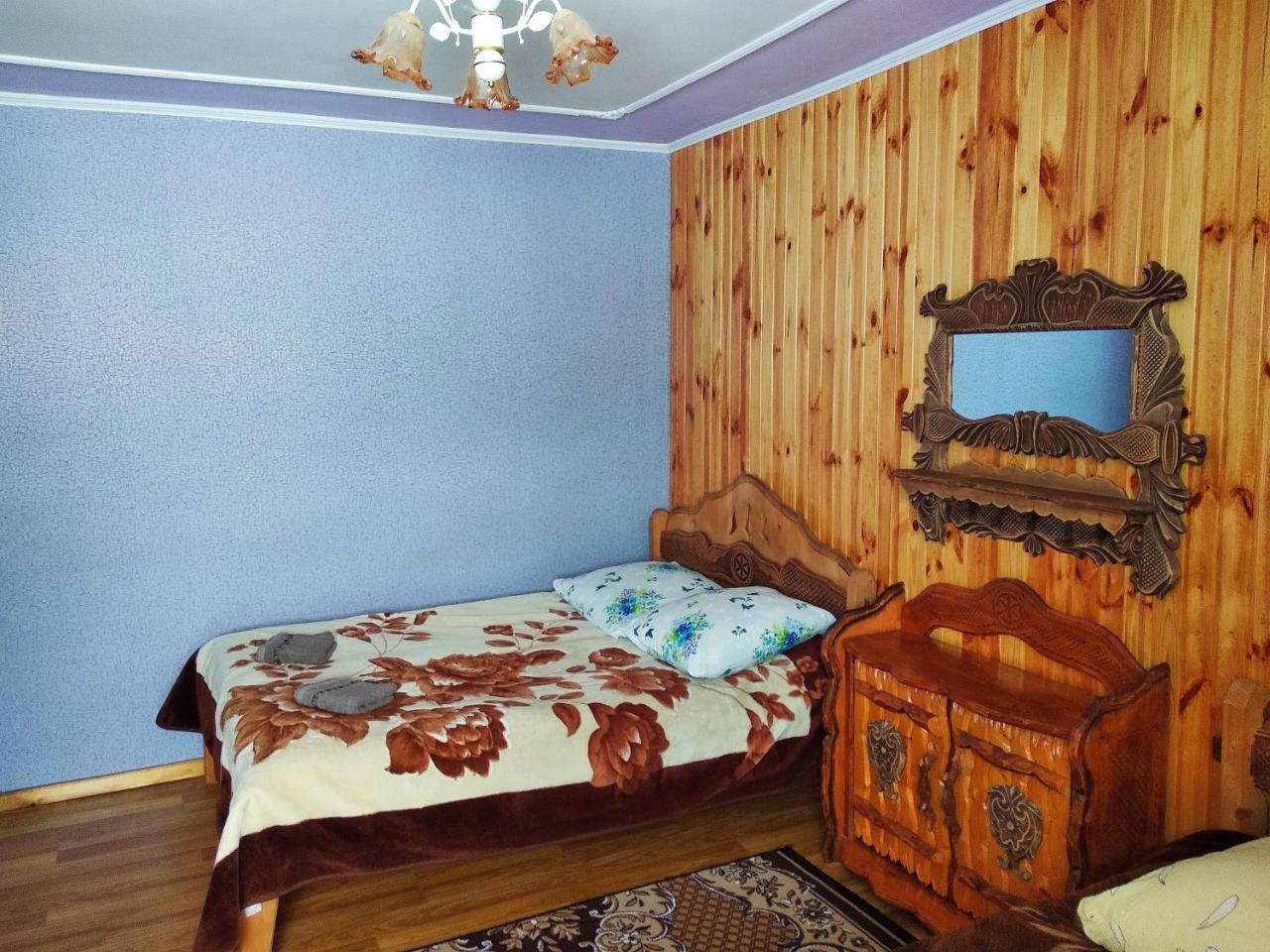 "Різьбярська Садиба" Slawske Exterior foto
