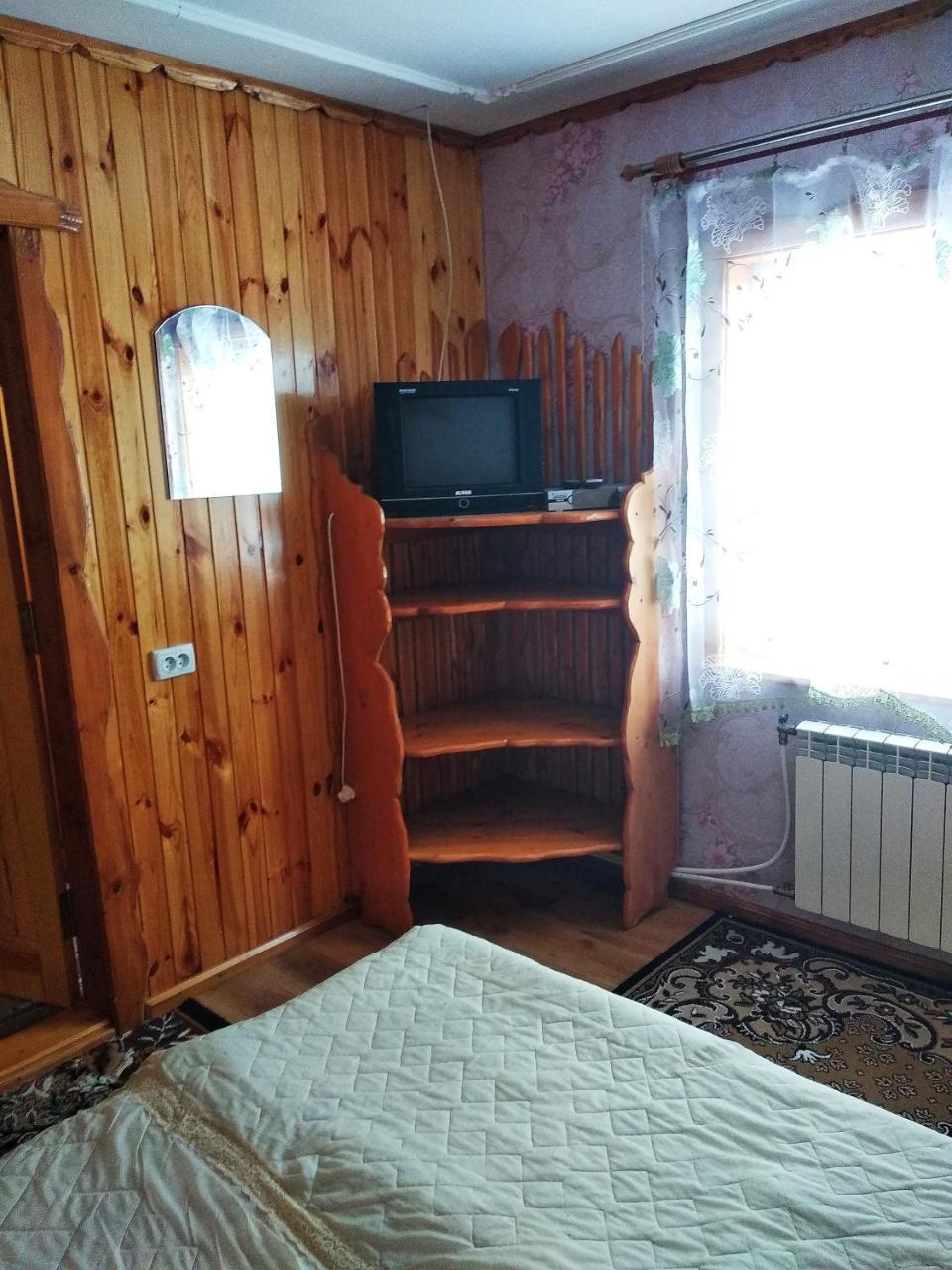 "Різьбярська Садиба" Slawske Exterior foto