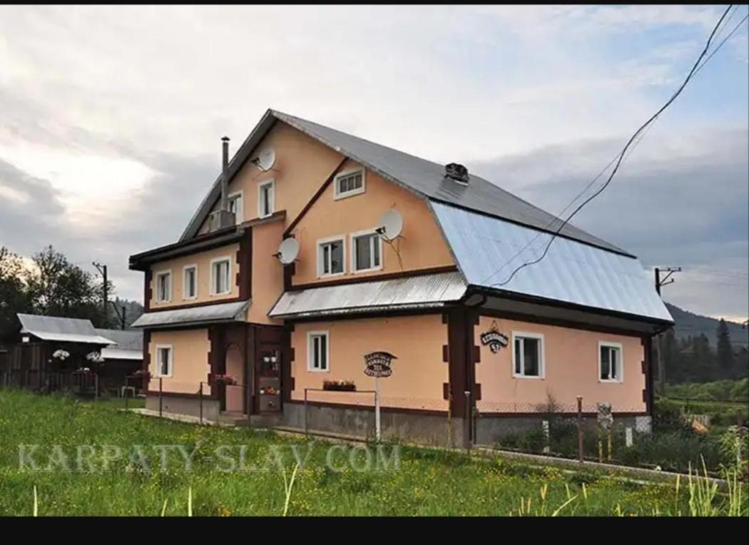 "Різьбярська Садиба" Slawske Exterior foto