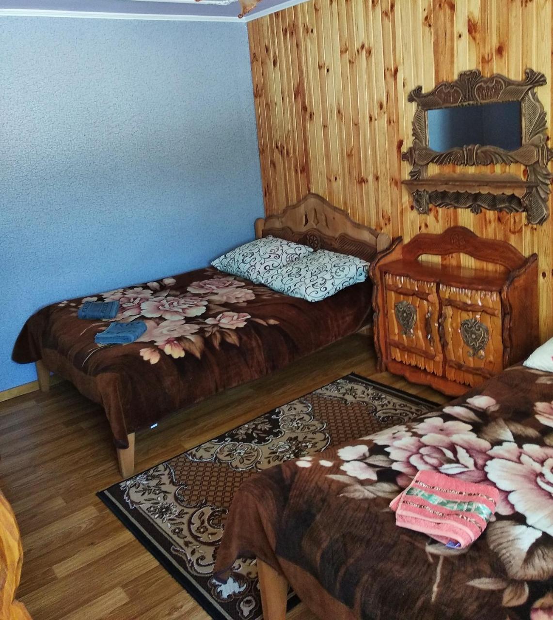 "Різьбярська Садиба" Slawske Exterior foto
