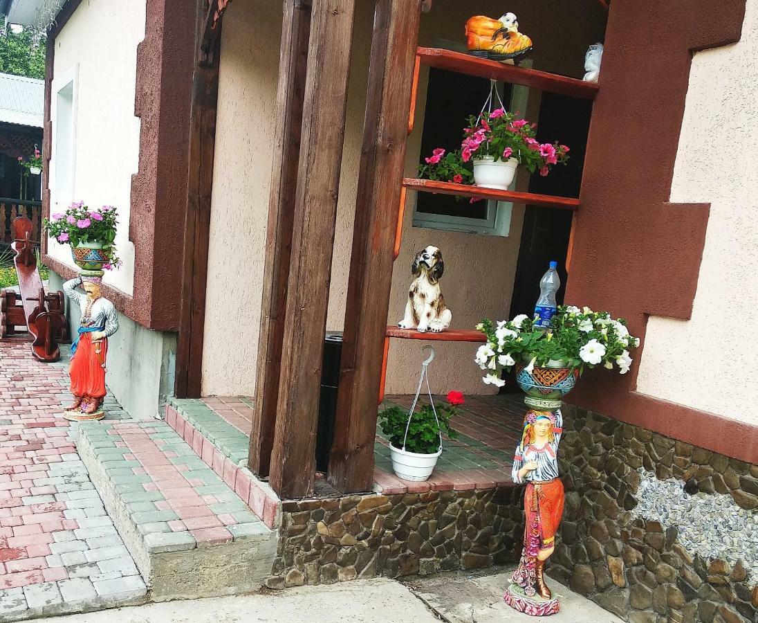 "Різьбярська Садиба" Slawske Exterior foto