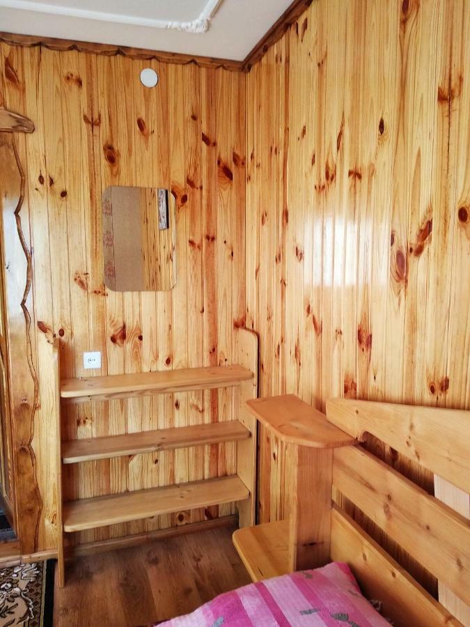 "Різьбярська Садиба" Slawske Exterior foto