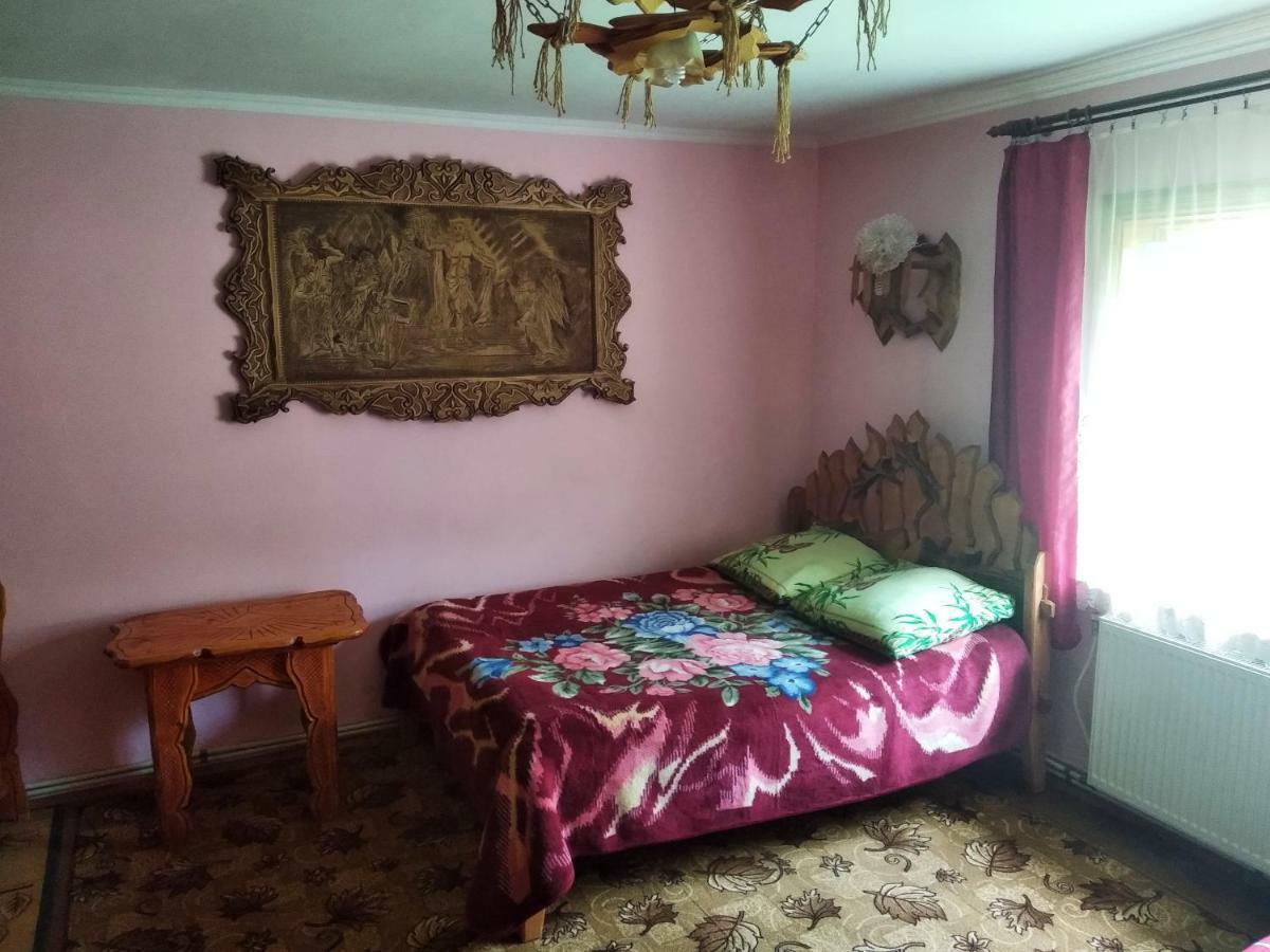 "Різьбярська Садиба" Slawske Exterior foto