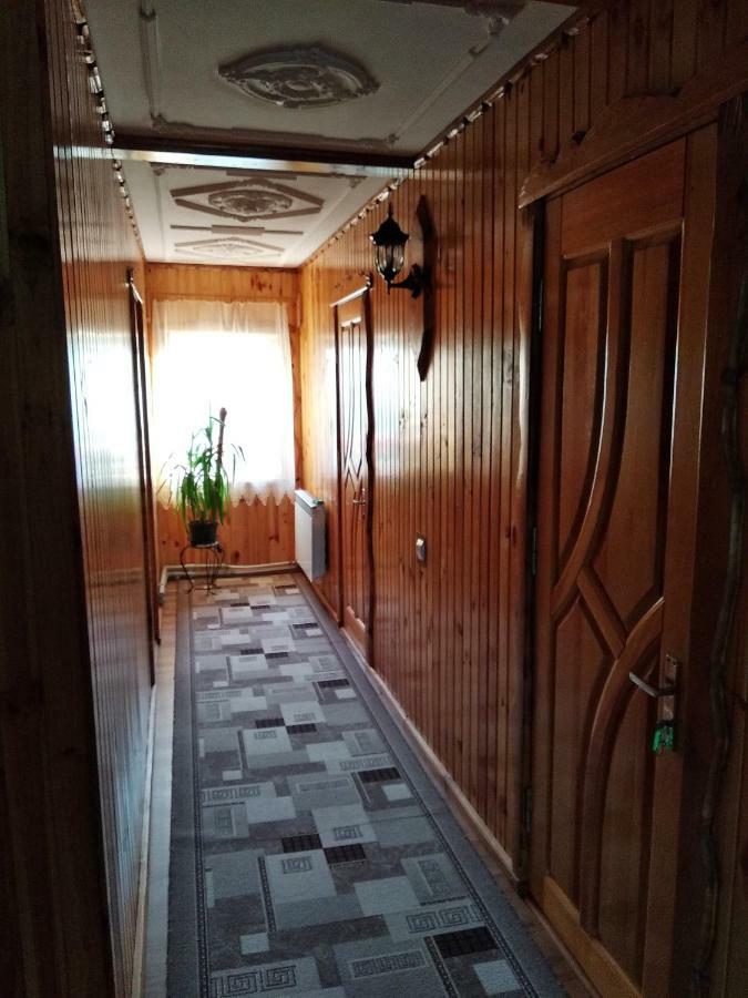 "Різьбярська Садиба" Slawske Exterior foto