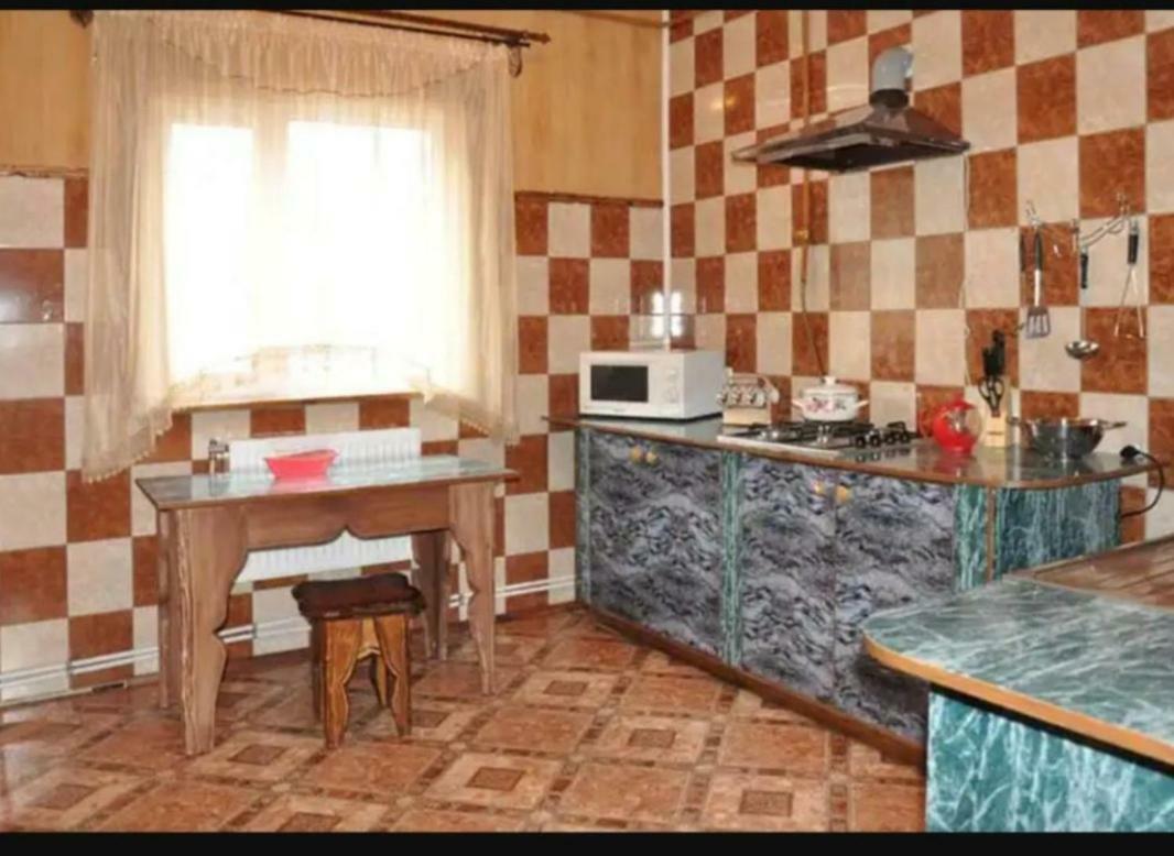 "Різьбярська Садиба" Slawske Exterior foto